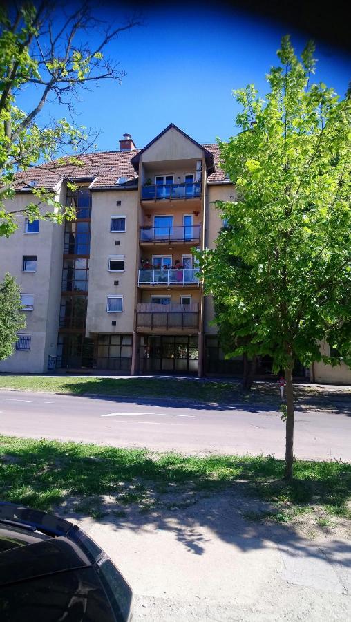 Sziget Apartman Eger Exterior photo